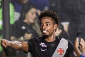 Vasco vence Athletico-PR por 1 x 0 e sobe na tabela
