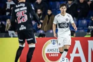 Vasco leva virada do Olimpia e se complica por vaga direta na Sul-Americana