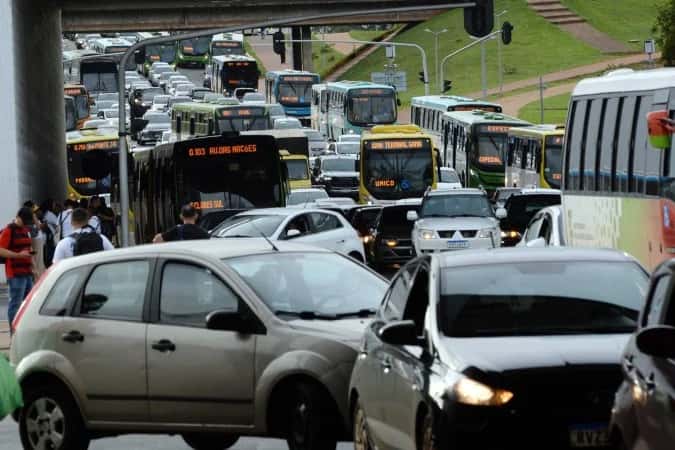 Renovação automática da CNH aguarda sanção do presidente Lula