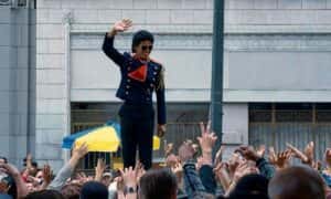 ‘Michael’ leva o Rei do Pop de volta ao trono