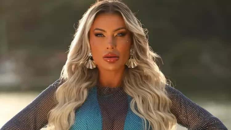 O impressionante antes e depois de Andressa Urach: veja cada cirurgia feita