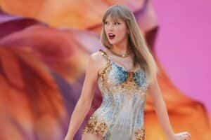 Taylor Swift se torna a cantora mais rica de todos os tempos