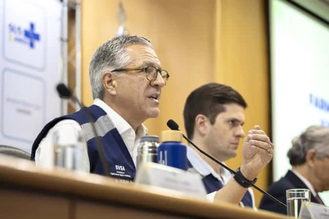Vacina da dengue do Butantan é suspensa após mortes e casos graves