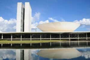 Concurso da Câmara para analista terá salário de R$ 30 mil