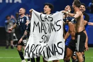 Reino Unido pede à Fifa investigação sobre faixa evocando as Malvinas