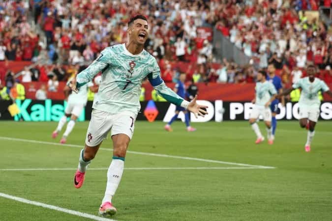 Gol inédito de CR7 em mata-mata sai no palco do primeiro pelo Real Madrid