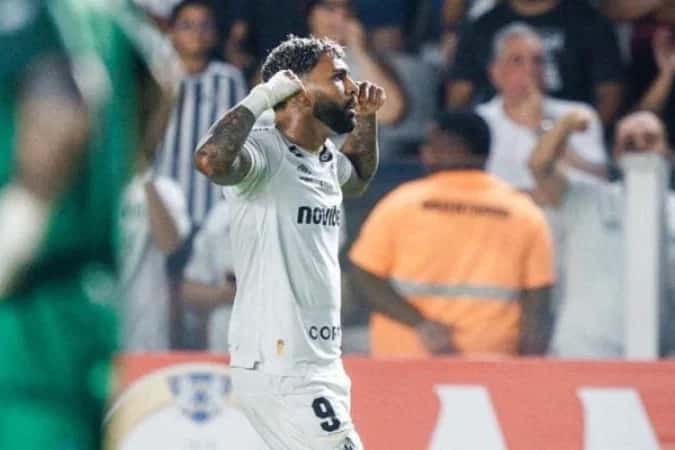 Gabigol admite atuação abaixo e defende Neymar após polêmica