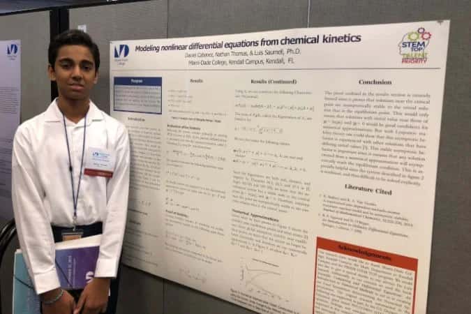Jovem entra para o Guinness como o professor mais novo do mundo