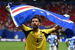 Vozinha adia chegada ao futebol chileno ‘por motivos pessoais’