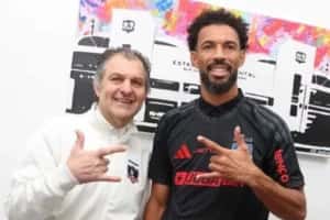 Vozinha encerra novela e assina contrato com o Colo-Colo