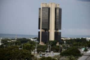Mais de R$ 5,1 bilhões estão esquecidos em bancos, aponta Banco Central