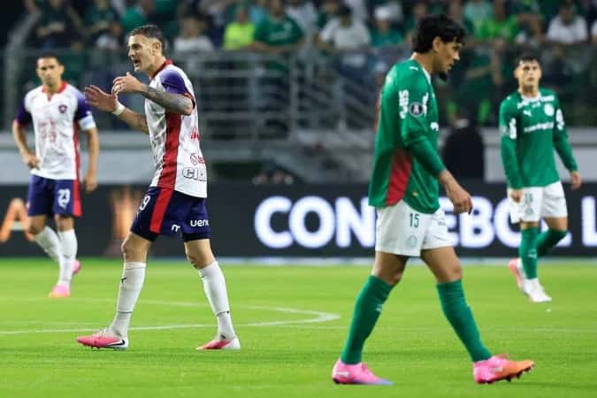 Palmeiras leva gol no fim e empata com o Cerro Porteño em casa