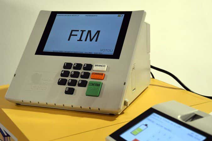 Prazo para pedir voto em trânsito termina nesta quinta; veja como fazer