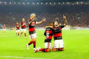 Flamengo vence o Cruzeiro e vai às quartas de final da Libertadores