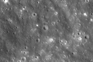 Nasa divulga imagens de cratera deixada por foguete da SpaceX na Lua
