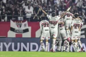 São Paulo garante premiação milionária com vaga nas quartas da Sul-Americana