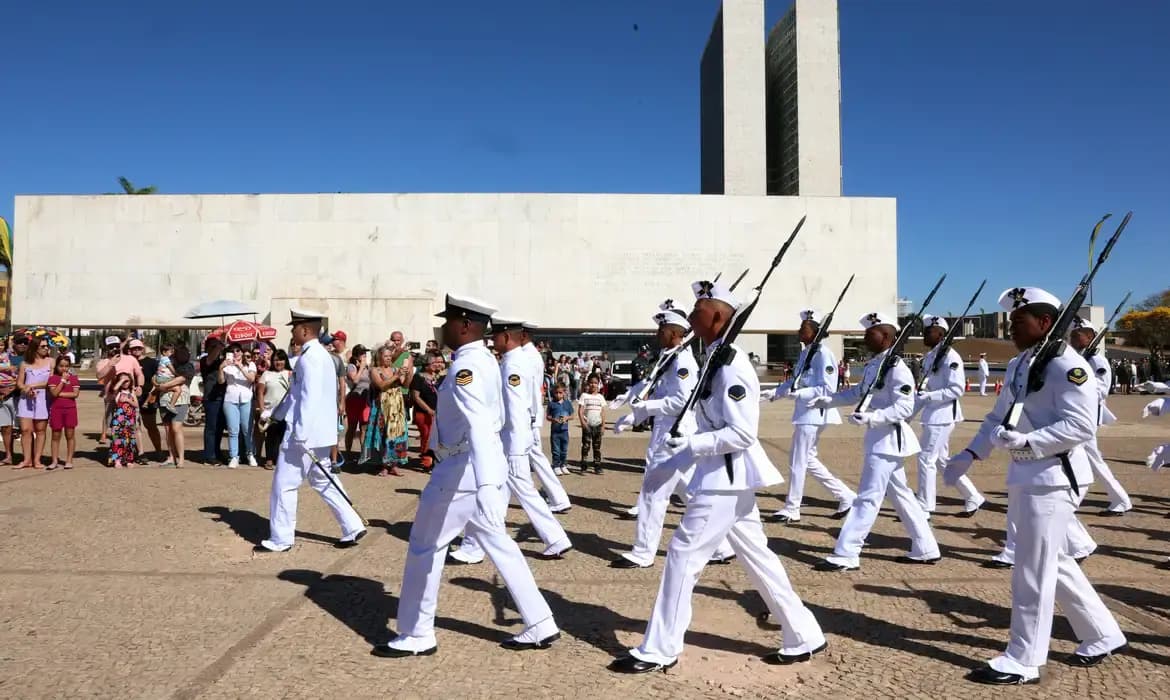 Inscrição em concurso para cabo da Marinha termina neste domingo
