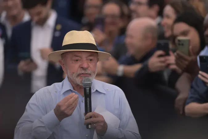 Lula anuncia envio de hospital de campanha à Venezuela após terremotos