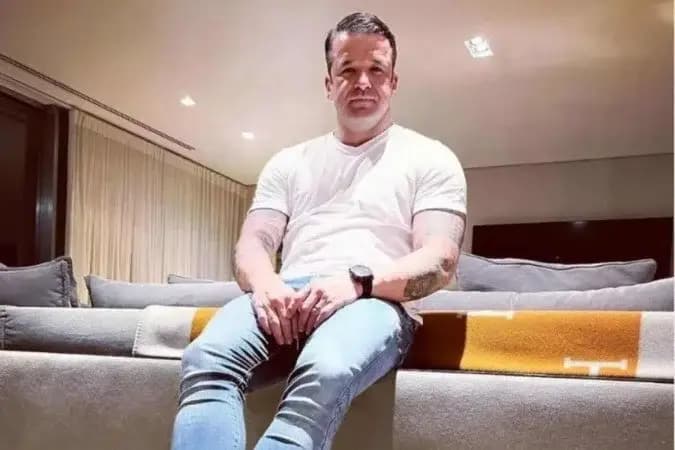 Preso por estupro, Thiago Brennand se casa por procuração com advogada