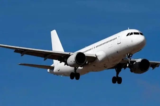 Empresa aérea e subsidiária abrem mais de 200 vagas para pilotos no Brasil
