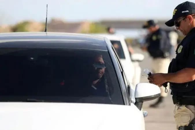 'Drogômetro': novo aparelho usado nas blitzes da Lei Seca gera dúvidas entre motoristas