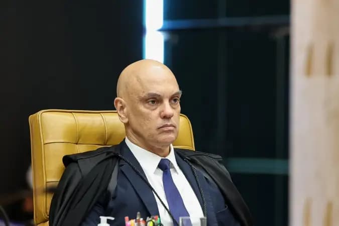 Moraes autoriza Bolsonaro a receber convidados para aniversário da filha