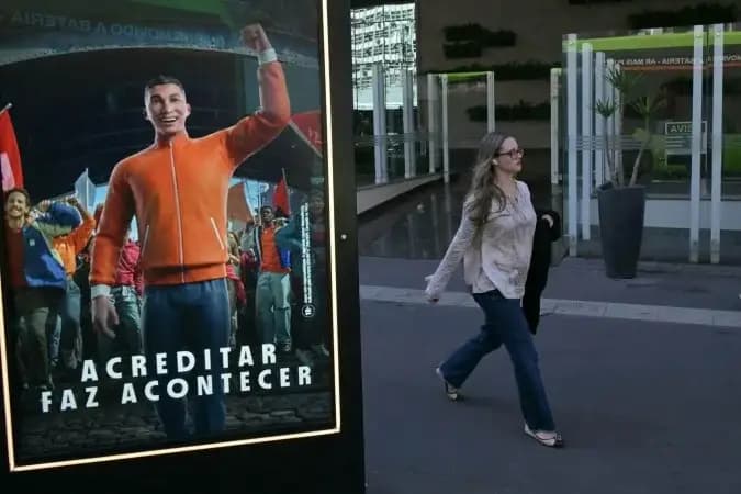 O que brasileiros pensam de influenciadores que fazem publicidade de bets: 'Destruíram minha vida'