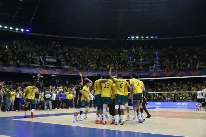 Brasil derrota a Argentina no tie-break e segue invicto na VNL
