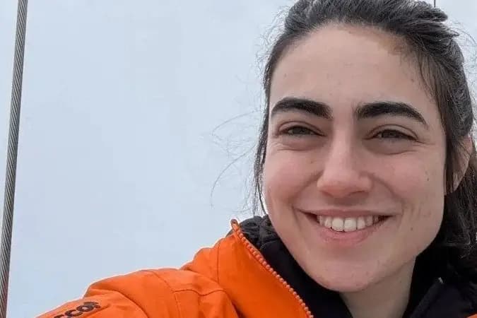 Tamara Klink recua e se desculpa por pedir para não comprarem seu livro