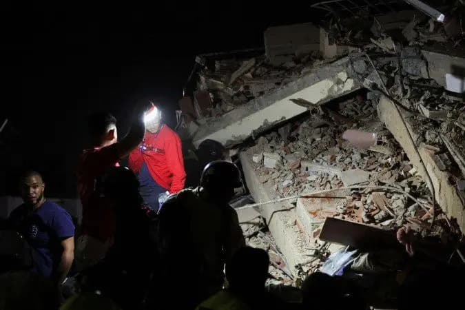 Jogos da Copa têm minuto de silêncio em homenagem às vítimas dos terremotos na Venezuela