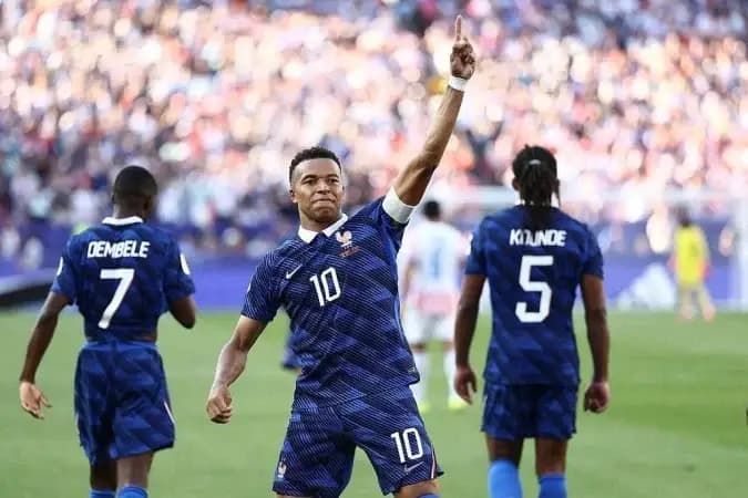 Os casos de racismo que mancharam a Copa: 'ele nunca desapareceu'