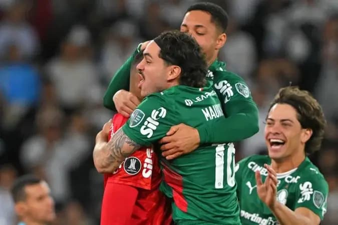 Carlos Miguel brilha, Palmeiras supera a LDU nos pênaltis e está na semi