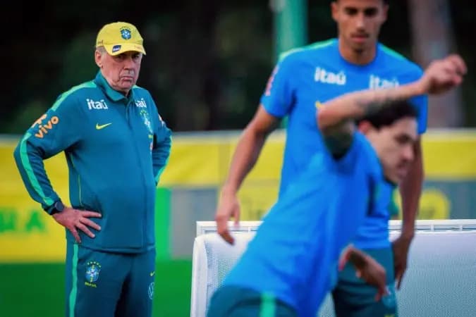 Ancelotti comanda primeiro treino com Seleção completa