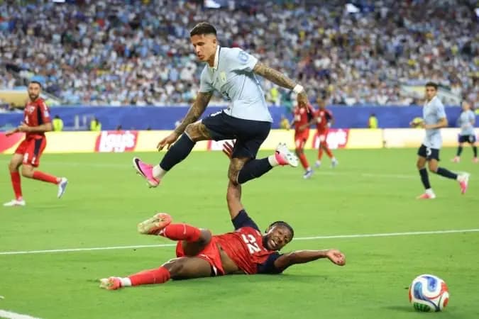 Cabo Verde segura empate por 2 a 2 contra Uruguai em jogo eletrizante