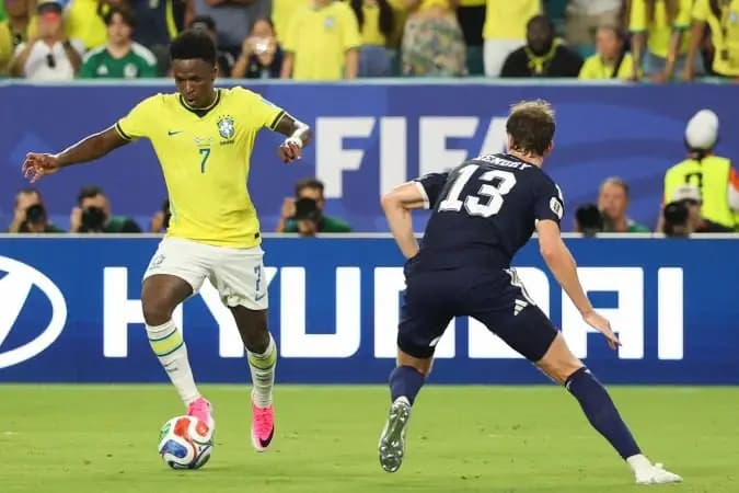 Foi gol do Vini, sim! Fornecedora da tecnologia do VAR rebate arbitragem