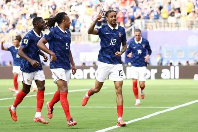 Jogadores da Espanha defendem França após fala de ex-primeiro-ministro