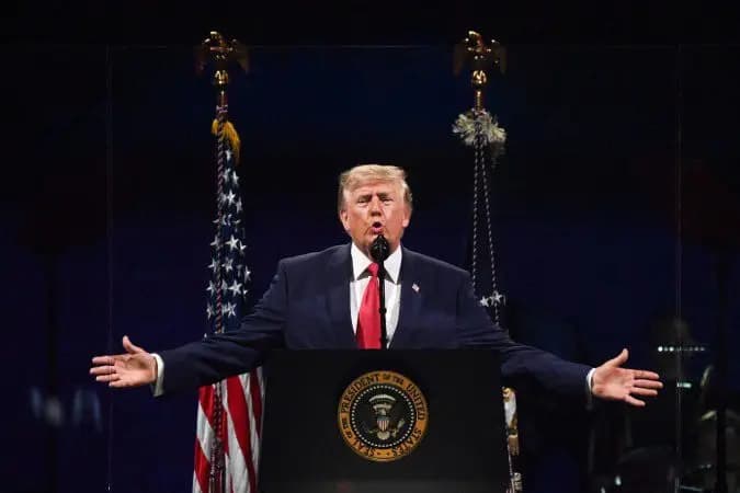Fifa anula suspensão de atacante dos EUA e Trump comemora