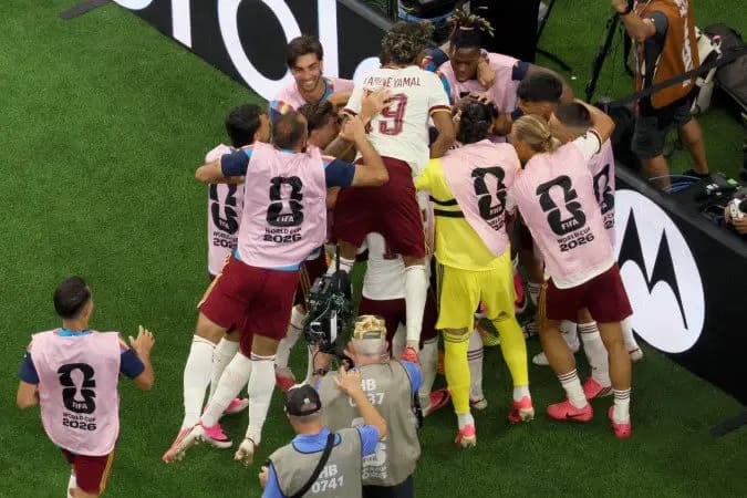 Espanha elimina França e volta à final da Copa do Mundo após 16 anos