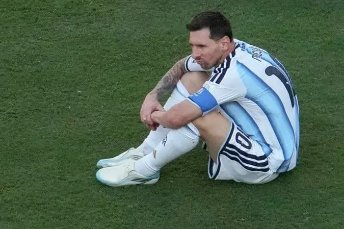 Torcedores argentinos fazem abaixo-assinado pela anulação da final da Copa