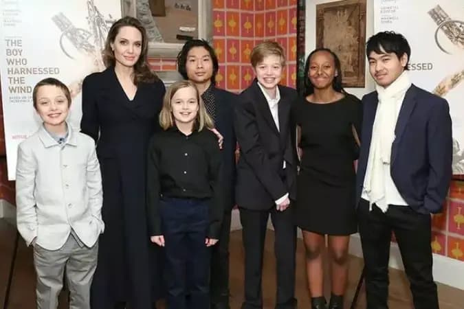 Filhos de Angelina e Brad Pitt publicam anúncios pedindo remoção do nome do pai