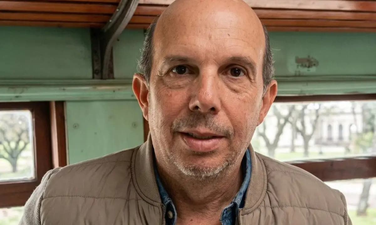 Argentino que comparou criança a escravo se torna réu