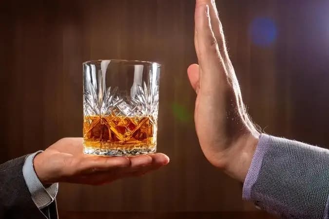 Medicamentos GLP-1 dão golpe duplo contra obesidade e alcoolismo