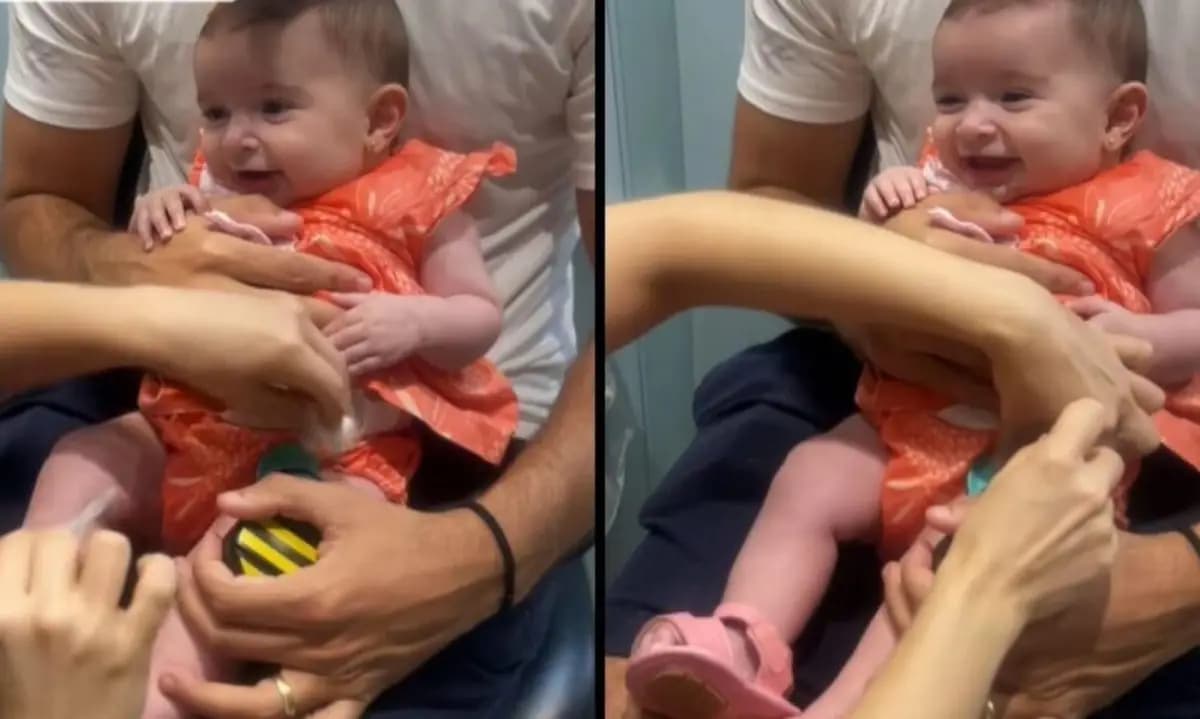 Vídeo: bebê de 4 meses cai na risada ao tomar vacina e encanta web
