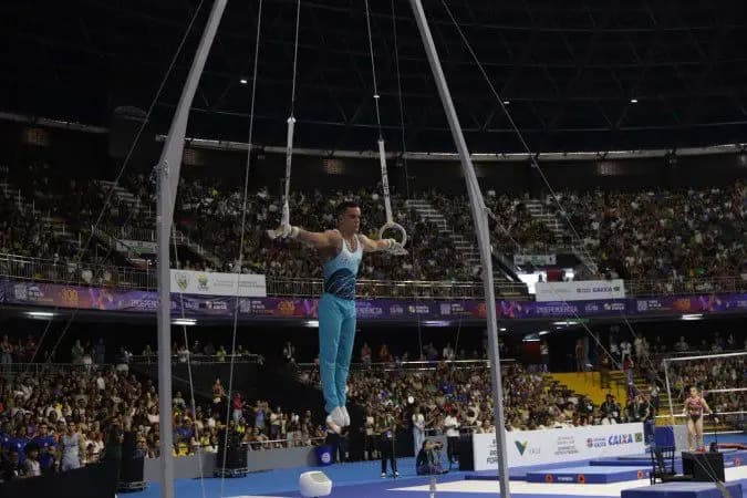 Caio Souza é ouro nas argolas no Campeonato Brasileiro no DF