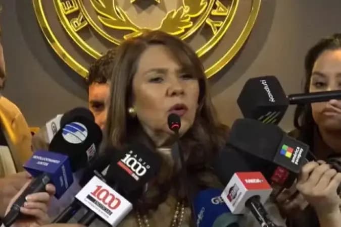 Senadora paraguaia nega desculpas a Mbappé e dispara: "Já prendemos Ronaldinho"