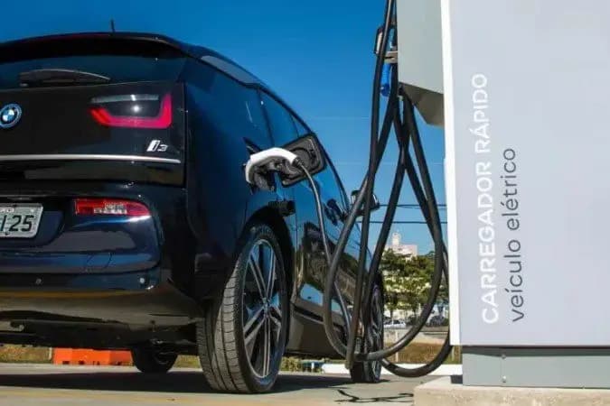 Brasil renova cota de importação para veículos elétricos sem imposto