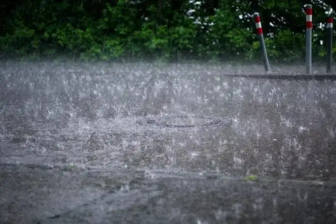 Chuva forte impõe emergência e deixa rastro de destruição no RS