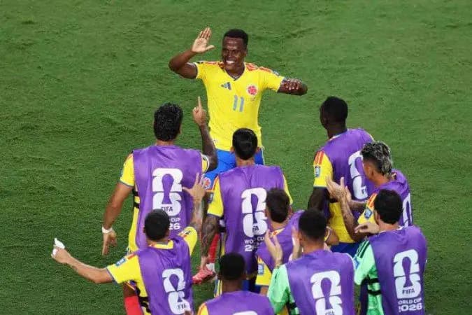 Arias marca, Colômbia vence Gana e avança para as oitavas da Copa
