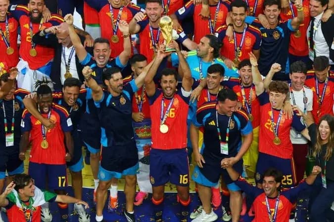 Mais jogos e mais polêmicas: o que deu certo e o que deu errado na maior Copa de todos os tempos