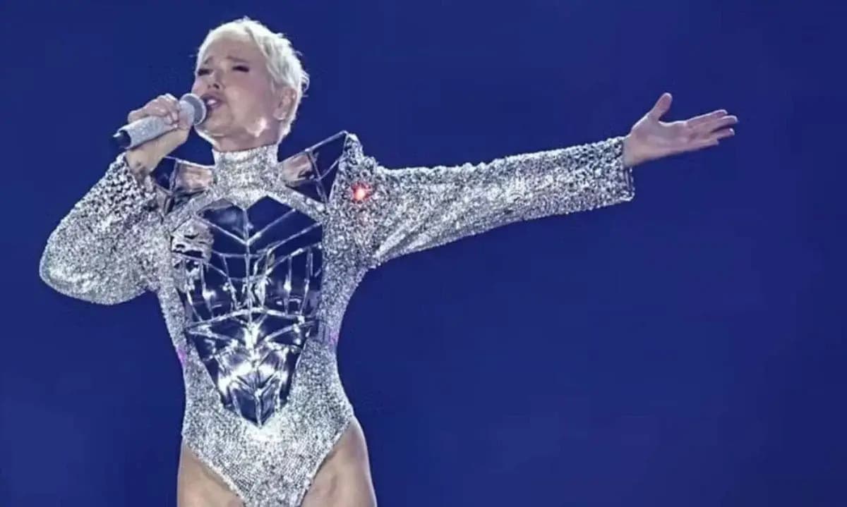 Xuxa rebate críticas sobre figurino: ‘Último voo da virilha’